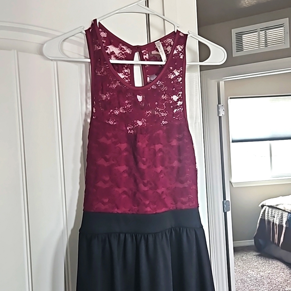 Red and black sleeveless dress